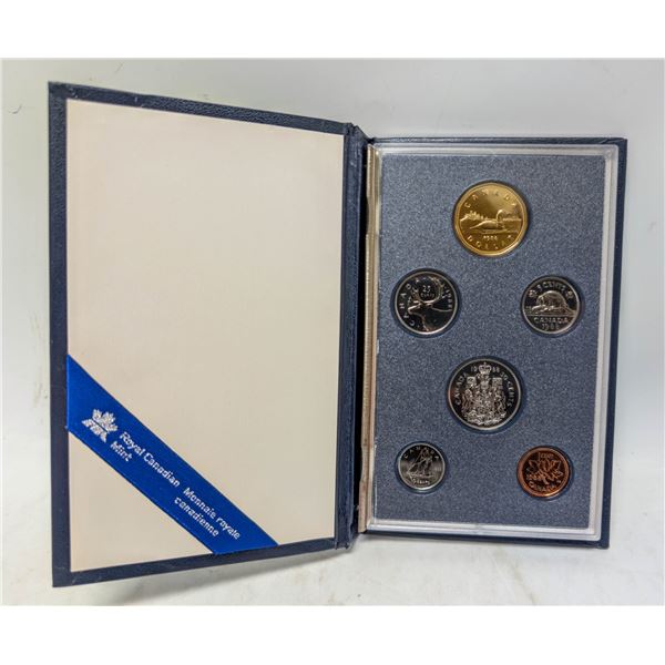 1988 CANADIAN SPECIMEN COIN SET IN CASE