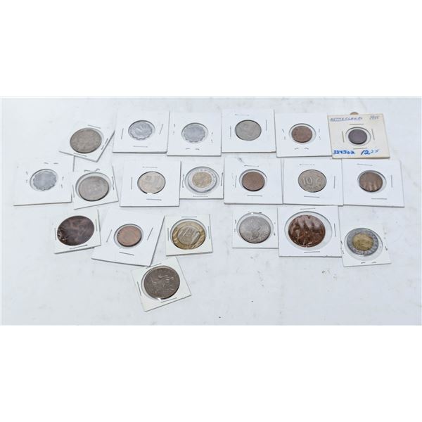 LOT OF ASSORTED WORLD COINS