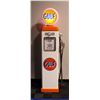 Image 1 : REPRODUCTION GULF GAS PUMP