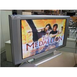 Phillips 42" Flat Panel TV (cracked Stand)