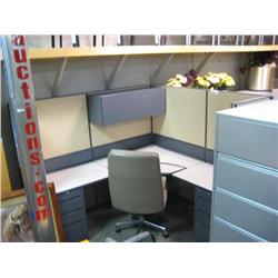 Global Corner Workstation With Hutch
