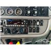 Image 21 : 2022 PETERBILT 367 TRI DRIVE SLEEPER TRUCK TRACTOR