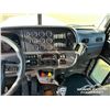 Image 12 : 2022 PETERBILT 367 T/A SLEEPER TRUCK TRACTOR