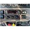Image 24 : 2022 PETERBILT 367 T/A SLEEPER TRUCK TRACTOR