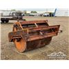 Image 4 : 6 FT. PULL TYPE SMOOTH DRUM PACKER