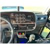 Image 13 : 2023 PETERBILT 367 TRI DRIVE SLEEPER TRUCK TRACTOR