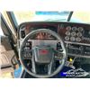 Image 14 : 2023 PETERBILT 367 TRI DRIVE SLEEPER TRUCK TRACTOR