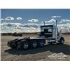 Image 3 : 2013 KENWORTH T800 TRI DRIVE SLEEPER WINCH TRACTOR