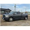 Image 1 : 2022 RAM 3500HD LARAMIE CREW CAB DUALLY PICKUP
