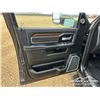 Image 26 : 2022 RAM 3500HD LARAMIE CREW CAB DUALLY PICKUP