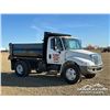 Image 2 : 2006 INTERNATIONAL 4200 VT365 S/A DUMP TRUCK