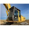 Image 76 : 2005 JOHN DEERE 330C LC HYDRAULIC EXCAVATOR