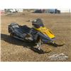 Image 2 : 2005 SKIDOO SUMMIT HIGHMARK 1000 SNOWMOBILE
