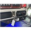 Image 17 : 2018 WESTERN STAR 4900SB TRI/A SLEEPER DUMP TRUCK