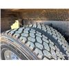 Image 39 : 2007 WESTERN STAR 4900SA TRI/A SLEEPER DUMP TRUCK