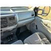 Image 10 : 2002 FORD F450 XL REGULAR CAB S/A SANDER TRUCK