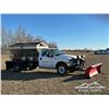 Image 2 : 2002 FORD F450 XL REGULAR CAB S/A SANDER TRUCK