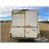 Image 19 : 1994 LOGAN T/A LIVESTOCK TRAILER