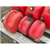 Image 5 : (10) JERRY CANS
