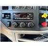 Image 22 : 2023 PETERBILT 567 T/A SLEEPER TRUCK TRACTOR