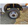 Image 26 : 1999 FORD F450 REGULAR CAB FLATBED DUALLY TRUCK