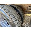 Image 29 : 1999 FORD F450 REGULAR CAB FLATBED DUALLY TRUCK