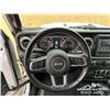 Image 12 : 2018 JEEP WRANGLER SAHARA SPORTS UTILITY VEHICLE