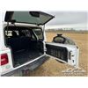Image 30 : 2018 JEEP WRANGLER SAHARA SPORTS UTILITY VEHICLE