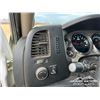 Image 16 : 2013 GMC SIERRA 3500HD CREW CAB FLATBED PICKUP