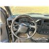 Image 12 : 2003 GMC C4500 TOPKICK S/A REEFER VAN TRUCK