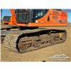 Image 19 : 2013 DOOSAN DX300LC-3 HYDRAULIC EXCAVATOR