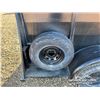 Image 13 : 1985 KEEN 16 FT. T/A  LIVESTOCK TRAILER