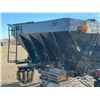 Image 10 : TRUCK BOX SAND SPREADER