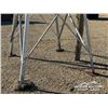 Image 8 : FUEL TANK W/STAND
