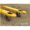 Image 5 : 5500 LB. INDUSTRIAL PALLET JACK
