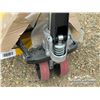 Image 6 : 5500 LB. INDUSTRIAL PALLET JACK