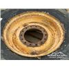Image 6 : (1) 17.5-25 TIRE & RIM