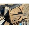 Image 11 : ASSORTED EQUIPMENT PARTS