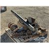 Image 3 : ASSORTED EQUIPMENT PARTS