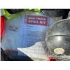 Image 12 : QTY OF MISC HARD HATS, SPRILL KITS & FLARE KITS