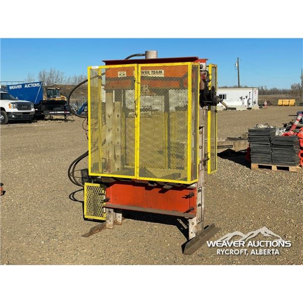 HYDRAULIC PRESS