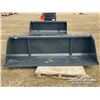 Image 7 : 90 IN .SKID STEER SNOW/MULCH BUCKET