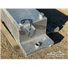 Image 5 : ALUMINUM FUEL TANK