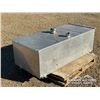 Image 2 : CHECKER PLATE FUEL TANK