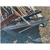 Image 5 : ASSORTED SHOP & GARDEN TOOLS