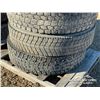 Image 7 : (9) 11R22.5 TIRES