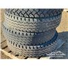 Image 6 : (6) 11R24.5 TIRES
