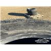 Image 8 : (6) 11R24.5 TIRES