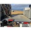 Image 72 : 1998 WESTERN STAR 4964FX 18 TON T/A BOOM TRUCK