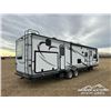 Image 4 : 2015 JAYCO JAY FLIGHT 32 FT. T/A  TRAVEL TRAILER